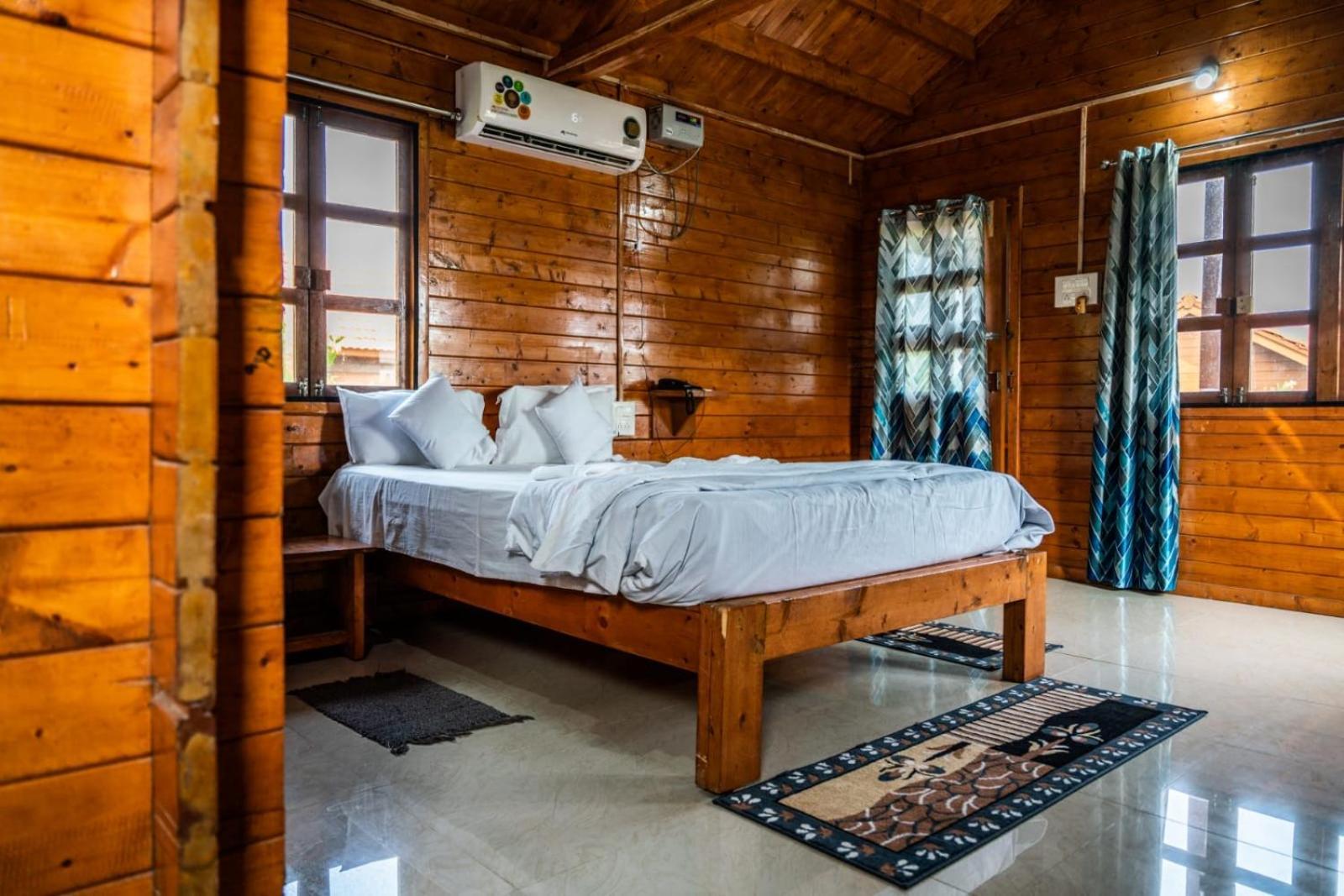 Leo Wooden Resorts Hampi Εξωτερικό φωτογραφία